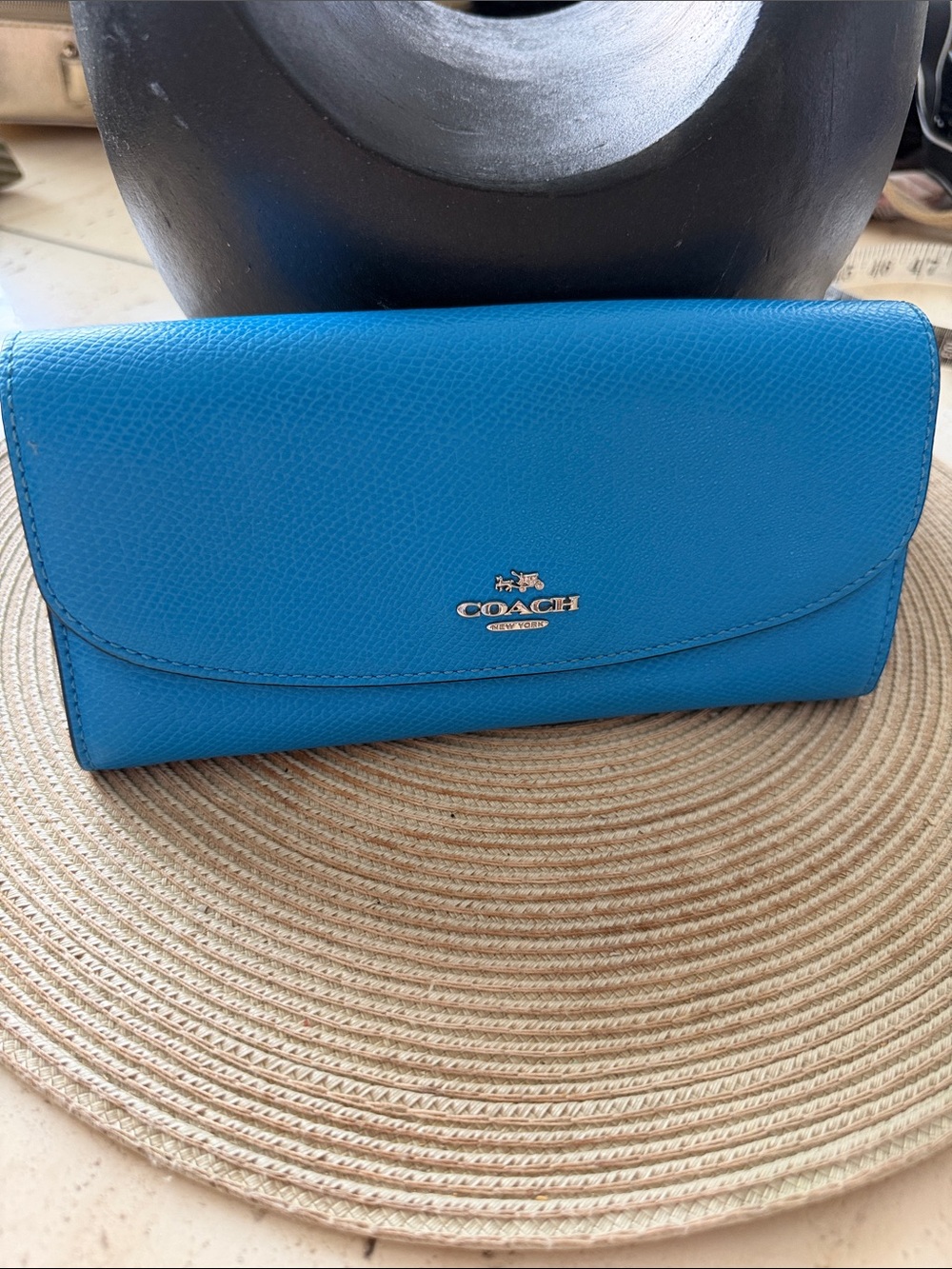 COACH Blue Pebbled Leather Continental Wallet w/Wildflower Leather Interior